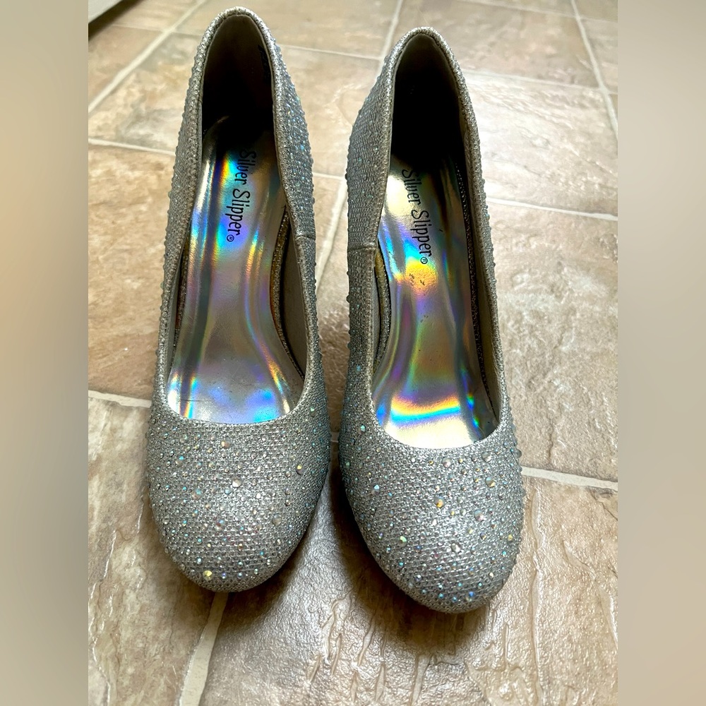 Rhinestone Silver Heels Size 6